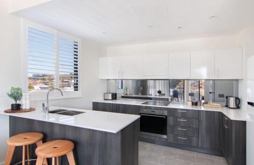 Forster Apartment | The Cove 101