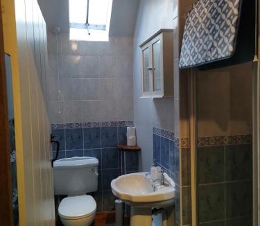 Ardens Grafton House | The Cow Shed - farm cottage close to Stratford