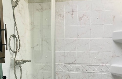 Fleming House | The Cozy Keystone RV on the Farm, Pet Friendly!