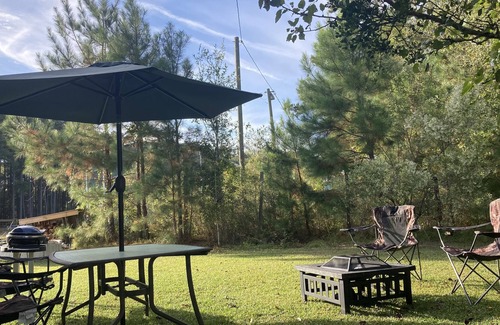 Fleming House | The Cozy Keystone RV on the Farm, Pet Friendly!