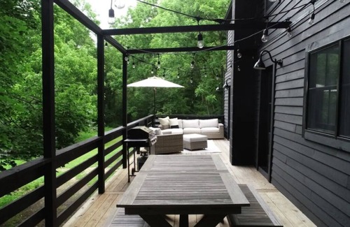 Railroad Cabin | The Creek House: A Creekside Retreat with Hot Tub and Electric Bikes