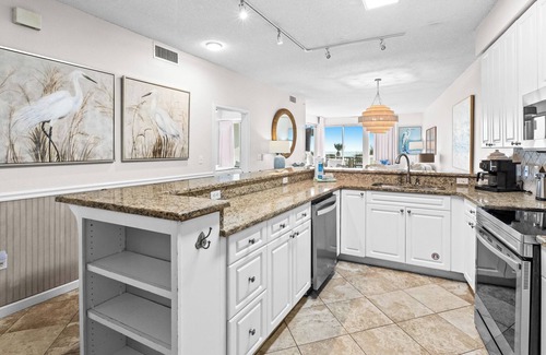 Miramar Condo | The Crescent 206 by Scenic Stays