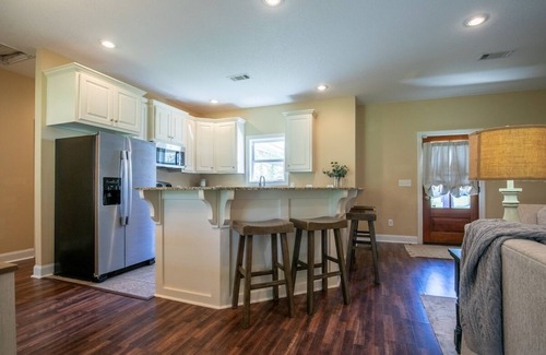 Oxford House | The Cross Creek, Discounted rate for LSU game day!