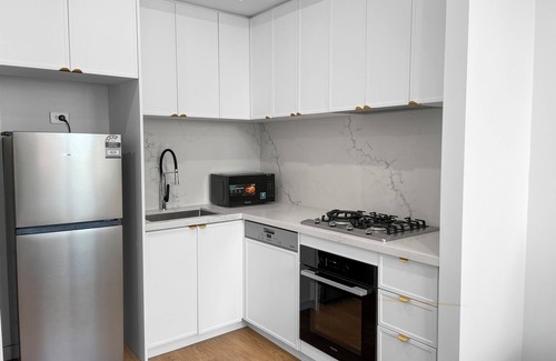 Adelaide Central Business District Apartment | The Cullinan Apartments by CLLIX