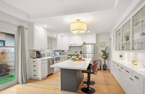 Modesto House | The Dazey Oasis I Pool