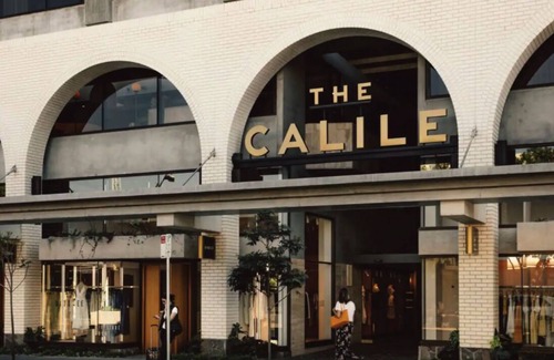 New Farm Apartment | The Deck! 2 Bed/1 Bath/1 Car ~ New Farm