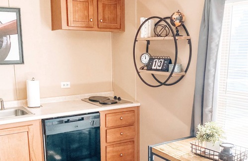 Opdyke West House | THE DEREK - One Bedroom Studio Apartment