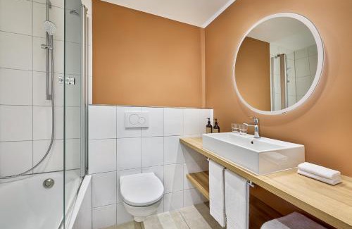 Muelheim Hotel | the Deutz, a Tribute Portfolio Hotel by Marriott
