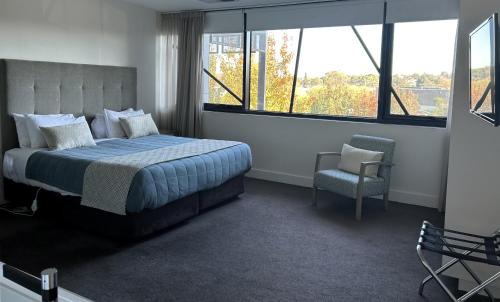Geelong Apartment | THE DEVLIN APARTMENTS 2 Bedroom Apartment near GMHBA stadium in Geelong - G01