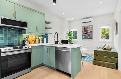 Fairfield Apartment | The Dior GuestHouse - 1BR - New Built - Wifi