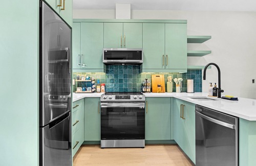 Fairfield Apartment | The Dior GuestHouse - 1BR - New Built - Wifi