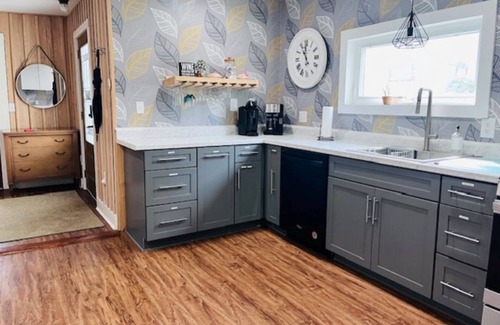 Hamburg House | The Dorothy Flat @ Footprint Farms