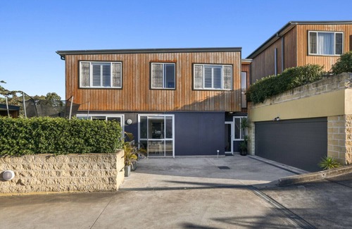 Dee Why House | The Eagles Nest - Great Position