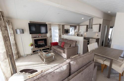 Mudeford House | The Escape