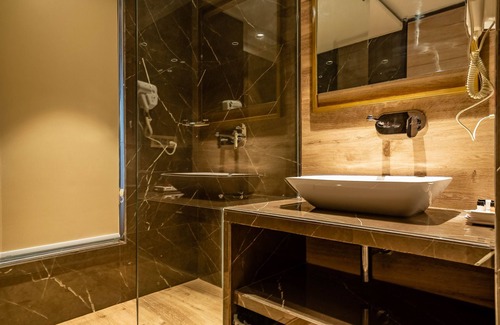 Calangute Hotel | The Fern Residency Calangute-Baga, Goa