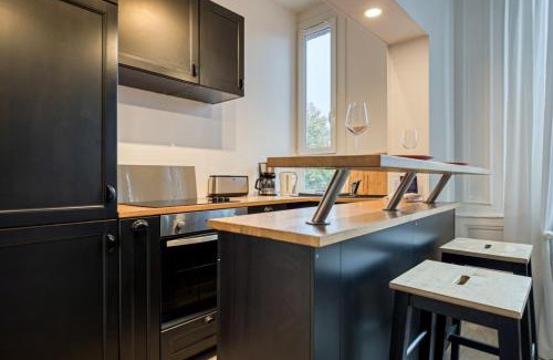 Quartier Pasteur Apartment | The Flaubert accommodation with parking in the heart of the city center