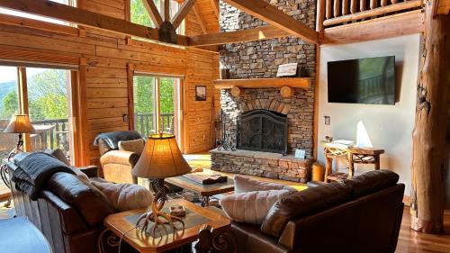 Seven Devils House | The Flippin View