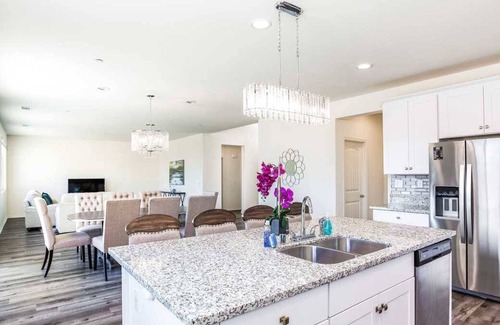 Moreno Valley House | The Fortress on Black Shadow