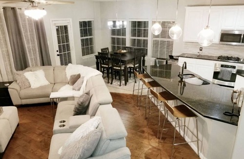 Frisco House | The Frisco Sass