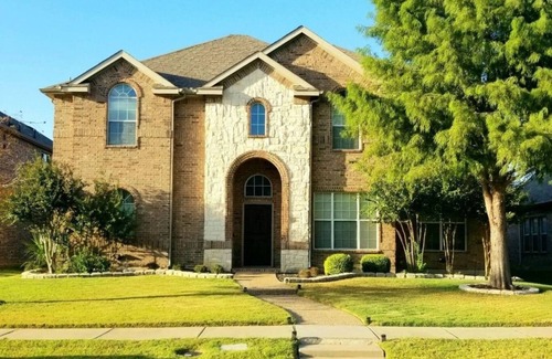 Frisco House | The Frisco Sass