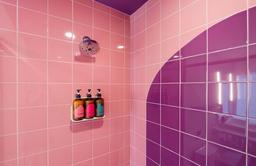 East Hill Hotel | The Gallatin Cozy Full 313, Close to Downtown