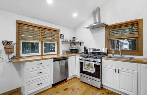 Moultonborough House | The Gamehouse – Lake Access Nearby