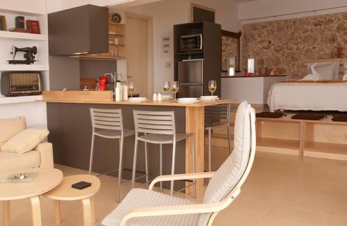 Pitharion Apartment | The Garden of Zephyrus - East