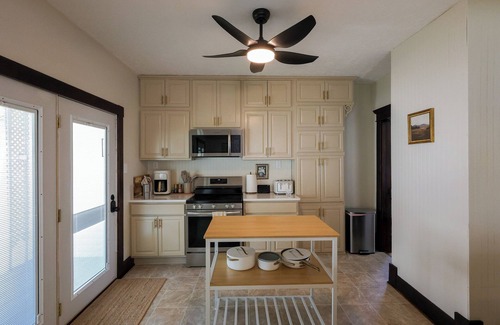 Lexington House | The Gathering Grange- 6 Bedrooms, Sleeps 12