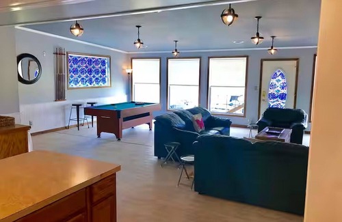 Orrtanna House | The General's Hideaway near Gettysburg Battlefields, Wineries, Skiing & Hiking less than a mile from the Cashtown Inn