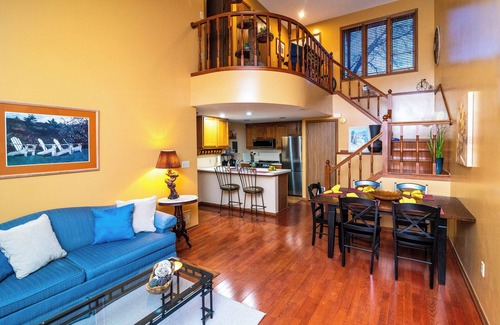 The Galena Territory House | The Glen, Perfect! Resort Core, Steps to Golf, Dog Friendly!
