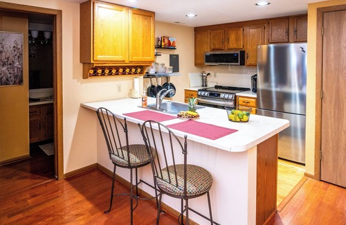 The Galena Territory House | The Glen, Perfect! Resort Core, Steps to Golf, Dog Friendly!