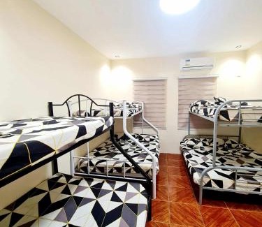 Balibago Villa | The Golden Buddha Villa