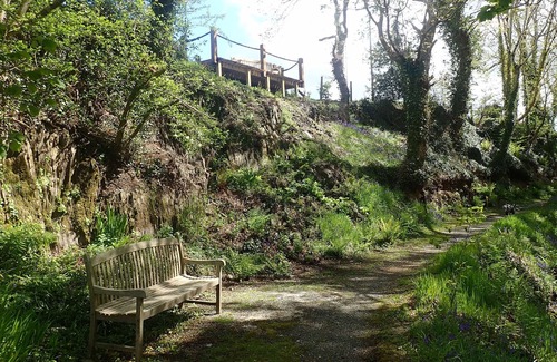Machynlleth Cottage | THE GRANARY, family friendly, with open fire in Machynlleth