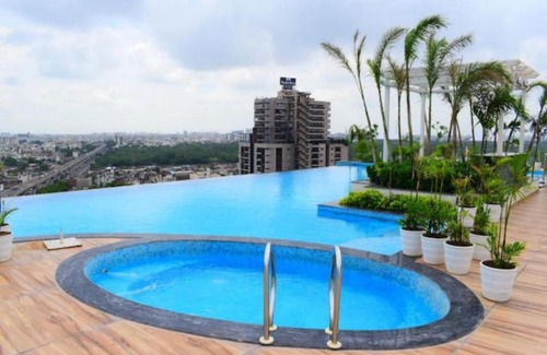 Civil Lines Hotel | The grand Anukampa Moon Light