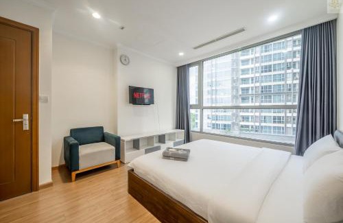 Hang Xanh Apartment | The Grand Residence at Vinhomes