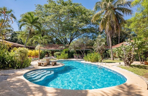 Palm Beach Estates House | The Grateful Hotel