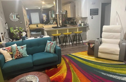 Handley House | The Green Door Getaway! AT&T Stadium, 6Flags, +nn