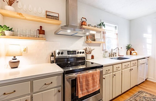 Tyrone House | The Green House - Central location PTC Trilith & Airport