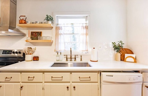 Tyrone House | The Green House - Central location PTC Trilith & Airport