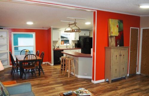 Interlochen House | The Green Lake Getaway - Shared Lake Access!