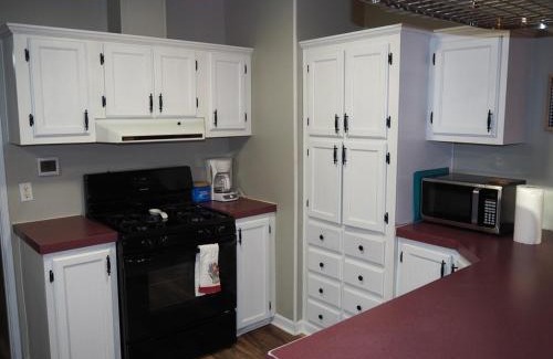 Interlochen House | The Green Lake Getaway - Shared Lake Access!