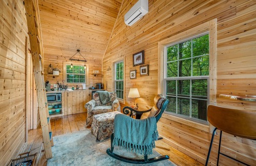 Mentone Cabin | The Green Treehouse at Little River Treehouses