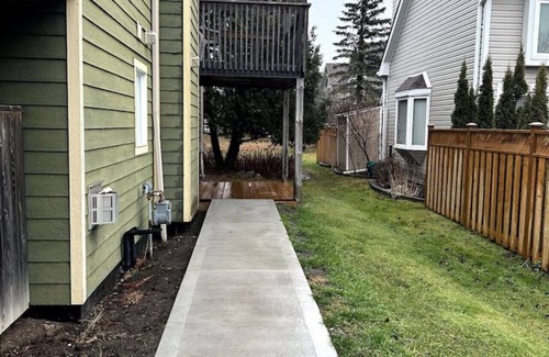 Collingwood House | The Greenview Retreat