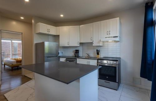 Cote-Des-Neiges—Notre-Dame-De-Grace Apartment | The Gridline NDG MTL 2BR Retreat