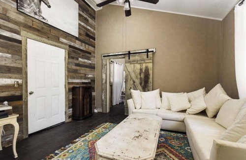 Santa Barbara County Cottage | The Guest House in the Santa Ynez Valley