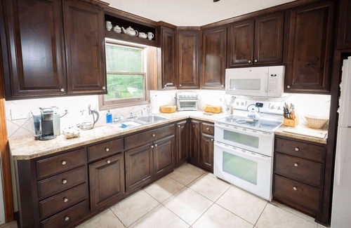 Mountain Rest House | “The Happy Place” River front cabin with dock