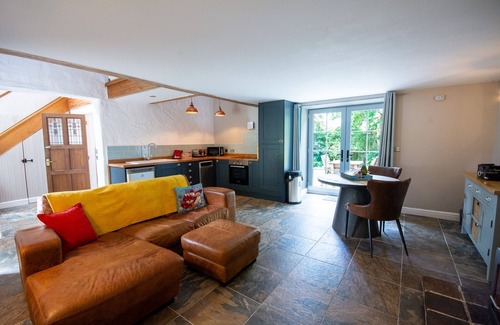 Bryngwran Cottage | The Hayloft - sleeps 2 guests in 1 bedroom