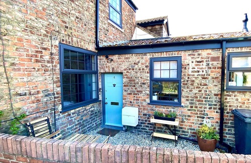 Heworth Cottage | The Hideaway - Quiet cottage, a short walk from the historic centre of York.