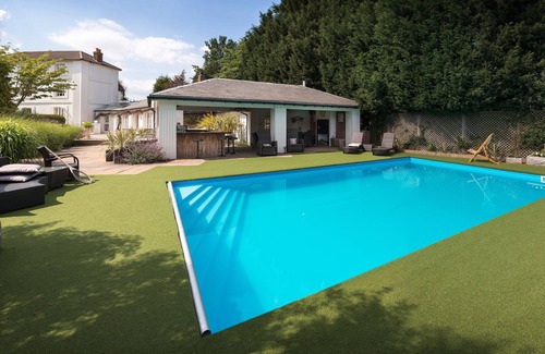 Pipe Gate House | The High House - A Luxurious Georgian Country House.