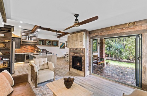Olde Carlsbad House | The Highland Casita, a Carlsbad Coastal Villa - 1100 sq ft - 1 mile to the Ocean